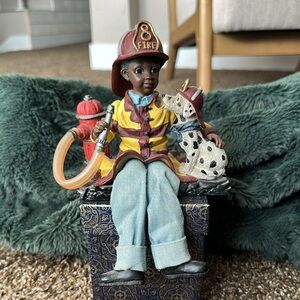 Firefighter Figurine with Dalmatian - Multicolor